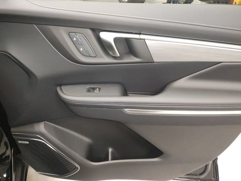 New 2026 Buick Enclave Preferred w/ Power Package FWD image 9