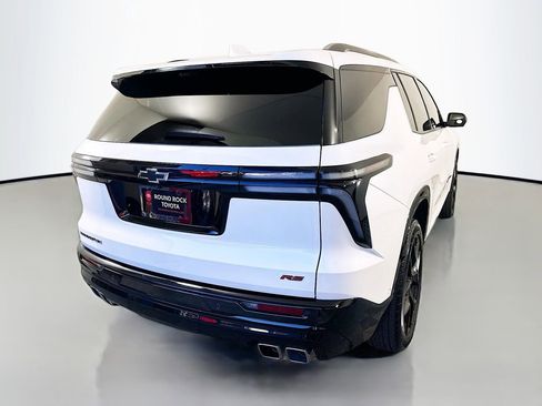 Used 2024 Chevrolet Traverse RS image 5