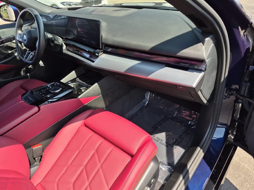 Certified 2026 BMW i5 M60 w/ M Sport Package RWD image 9