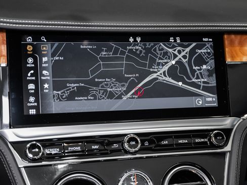Certified 2022 Bentley Continental GT V8 AWD/4WD image 29