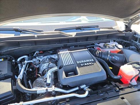 New 2026 Chevrolet Suburban High Country image 17