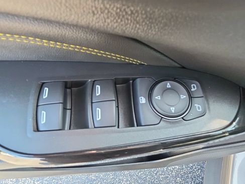 Used 2024 Chevrolet Trax LT w/ Driver Confidence Package FWD image 22