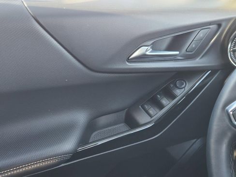 Used 2025 Chevrolet Equinox LT image 19