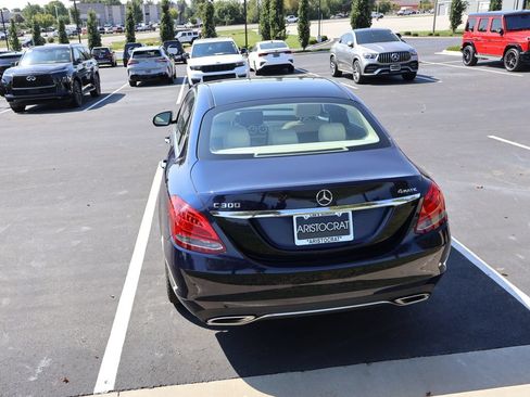 Used 2018 Mercedes-Benz C 300 4MATIC Sedan image 13