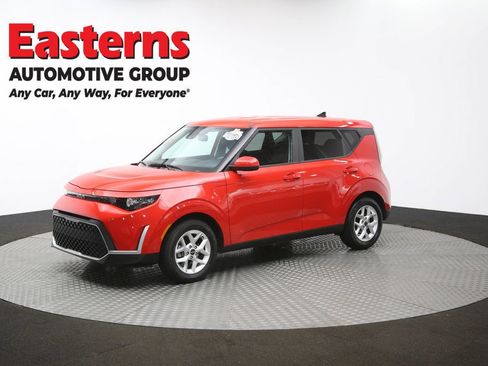 Used 2025 Kia Soul LX w/ LX Technology Package image 56