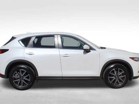 Used 2018 MAZDA CX-5 Touring w/ Preferred Equipment Package image 5