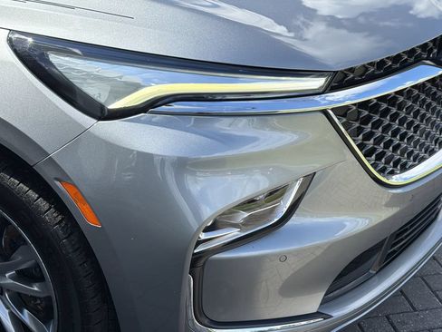 Used 2023 Buick Enclave Avenir w/ Avenir Technology Package FWD image 8