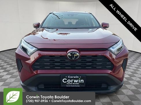 Used 2025 Toyota RAV4 XLE AWD/4WD image 2