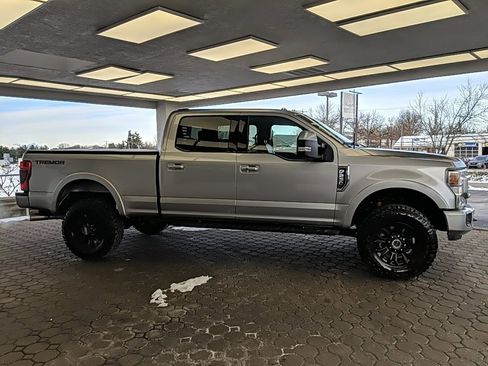 Certified 2022 Ford F250 Lariat w/ Tremor Off-Road Package image 4
