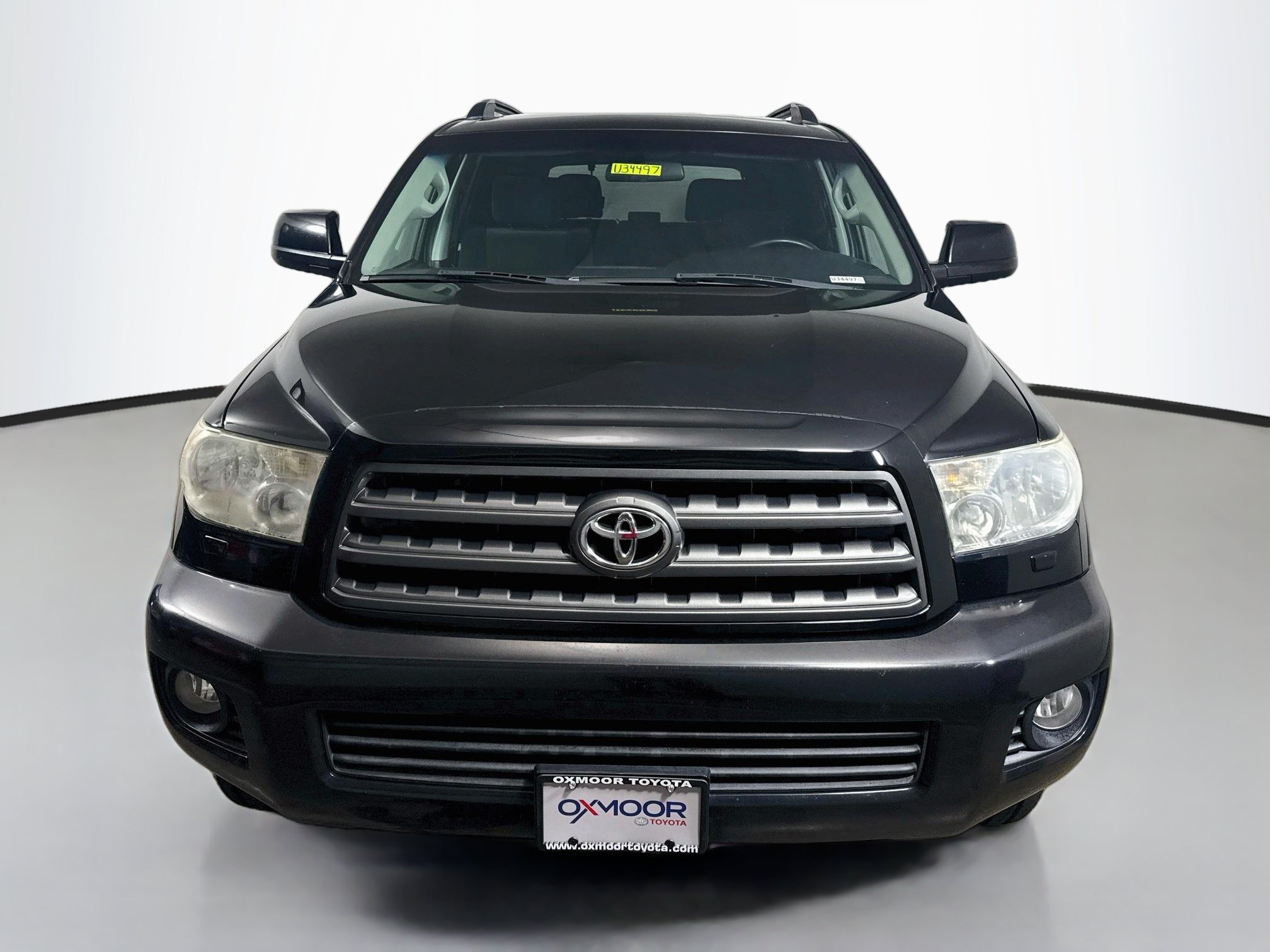 Used 2013 Toyota Sequoia SR5 w/ Sport Appearance Pkg AWD/4WD image 2