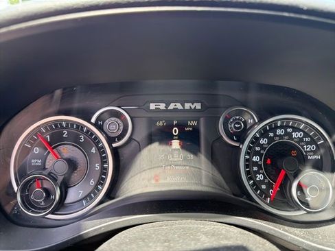 Used 2019 RAM 1500 Big Horn AWD/4WD image 15