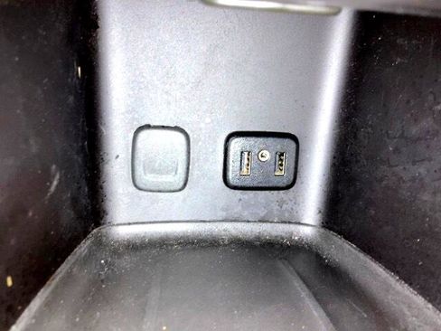 Used 2019 GMC Acadia SLE w/ LPO, Cargo Package image 22