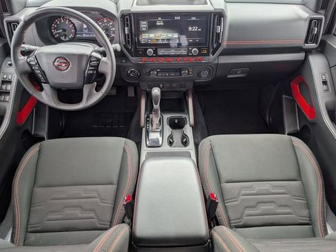 Used 2025 Nissan Frontier PRO-4X AWD/4WD image 5