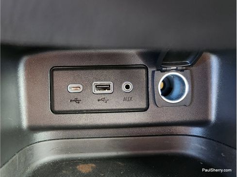 Used 2021 Chevrolet Equinox LT FWD image 31
