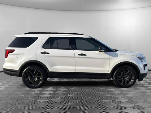 Used 2018 Ford Explorer Sport image 6