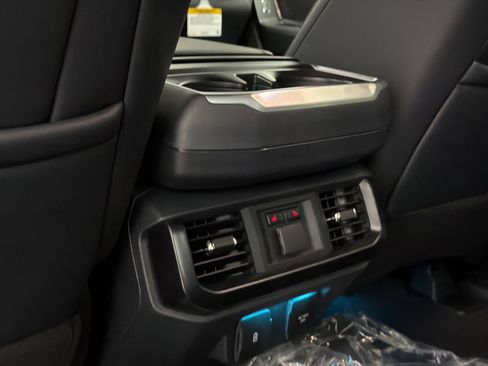 Used 2025 Ford F150 Raptor AWD/4WD image 20