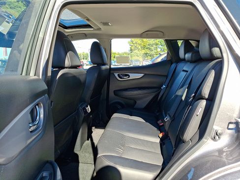 Used 2020 Nissan Rogue Sport SL w/ Premium Package image 10