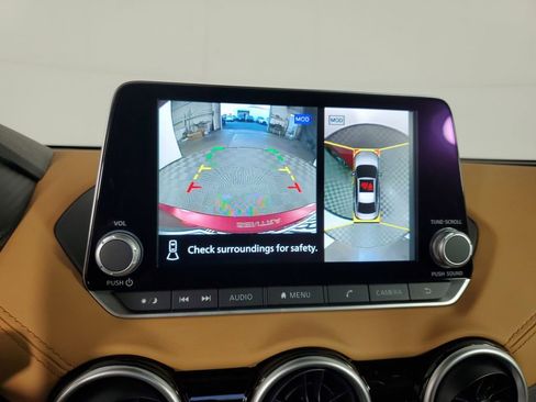 Used 2024 Nissan Sentra SV w/ SV Premium Package image 22