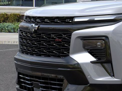 New 2027 Chevrolet Traverse RS FWD image 13