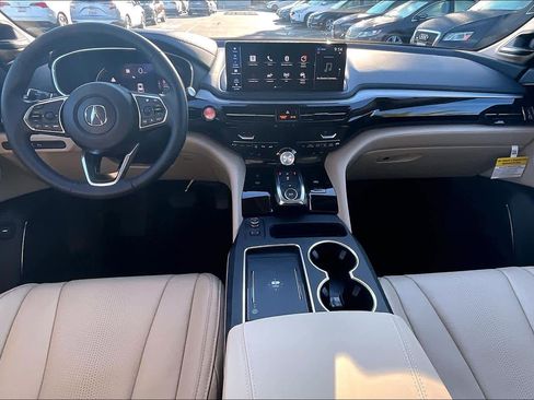 Used 2025 Acura MDX SH-AWD w/ Technology Package image 17