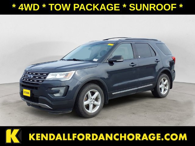 Used 2017 Ford Explorer XLT w/ Equipment Group 202A AWD/4WD image 1