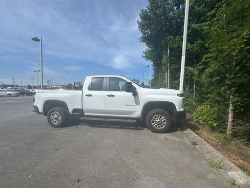 Used 2026 Chevrolet Silverado 2500 W/T w/ WT Convenience Package AWD/4WD image 4