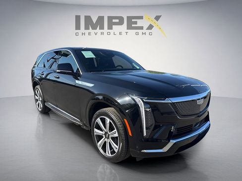 Used 2025 Cadillac Escalade IQ Luxury 2 w/ LPO, Premium Carpet Package AWD/4WD image 7