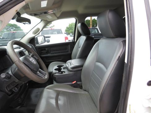 Used 2021 RAM 1500 Tradesman w/ Chrome Appearance Group AWD/4WD image 13