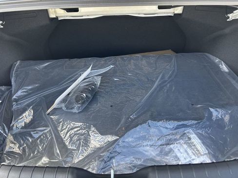 New 2025 Hyundai Elantra SEL image 17