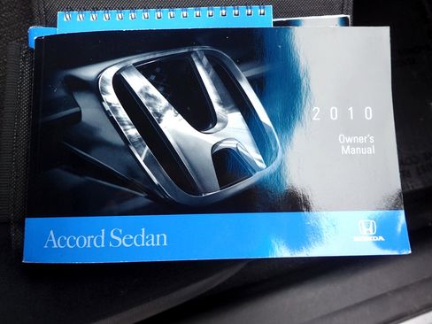 Used 2010 Honda Accord LX image 22