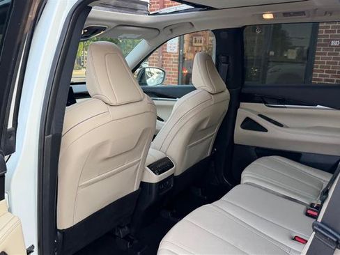 Used 2023 INFINITI QX60 Pure w/ Cargo Package AWD/4WD image 23