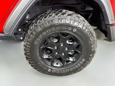 Used 2023 Jeep Wrangler Unlimited w/ Cold Weather Group image 36