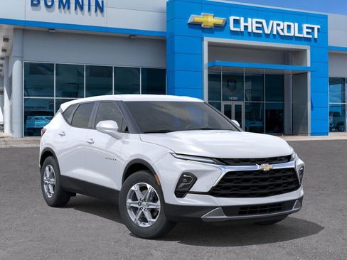 New 2025 Chevrolet Blazer LT image 8