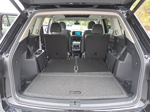 New 2026 Volkswagen Atlas SE FWD image 13