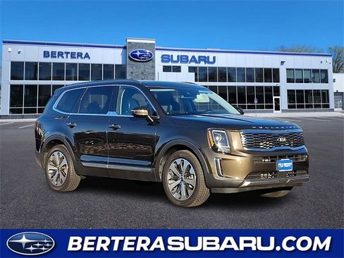 Used 2021 Kia Telluride S image 1