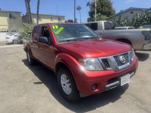 Used 2017 Nissan Frontier SV RWD image 1