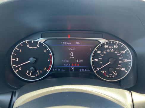 Used 2024 Nissan Altima 2.5 SV FWD image 15