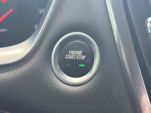 Used 2021 Chevrolet Traverse RS AWD/4WD image 24