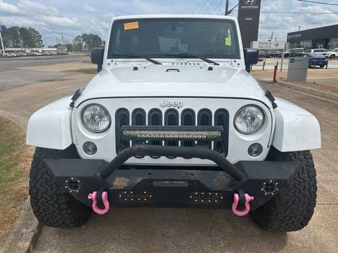 Used 2015 Jeep Wrangler Unlimited Sport w/ Quick Order Package 24S AWD/4WD image 2