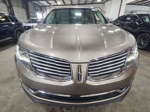 Used 2018 Lincoln MKX Select w/ Select Plus Package AWD/4WD image 3