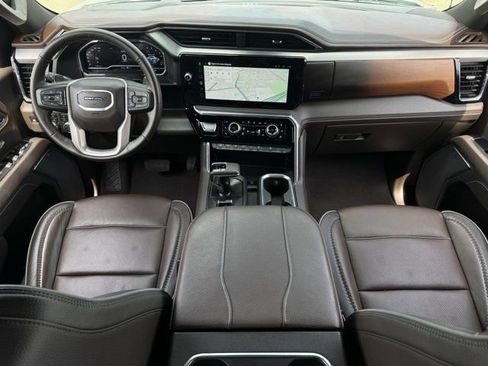 Used 2025 GMC Sierra 1500 Denali w/ Denali Reserve Package image 11