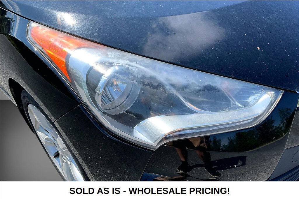 Used 2012 Hyundai Veloster FWD image 31
