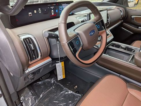 New 2025 Ford Expedition King Ranch image 33