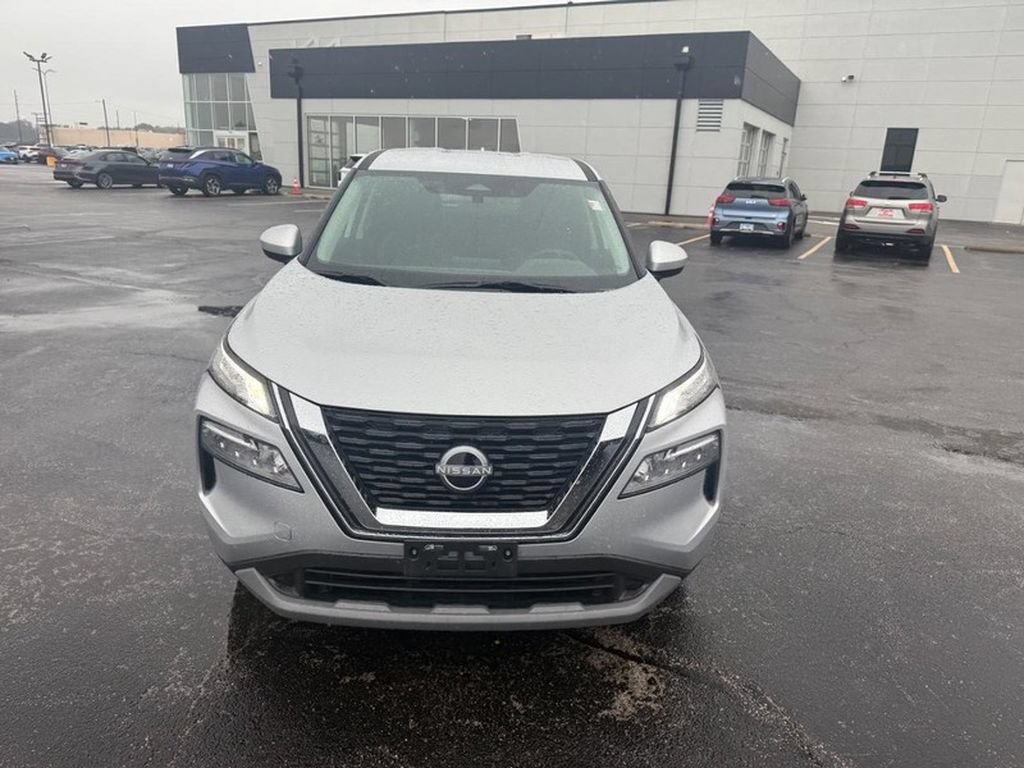 Used 2023 Nissan Rogue SV AWD/4WD image 8