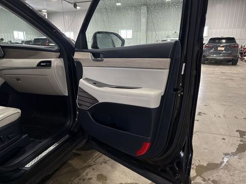 Used 2021 Hyundai Palisade Limited image 36