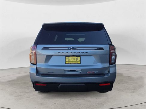 Used 2023 Chevrolet Suburban RST image 4