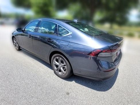 Used 2023 Honda Accord EX image 9