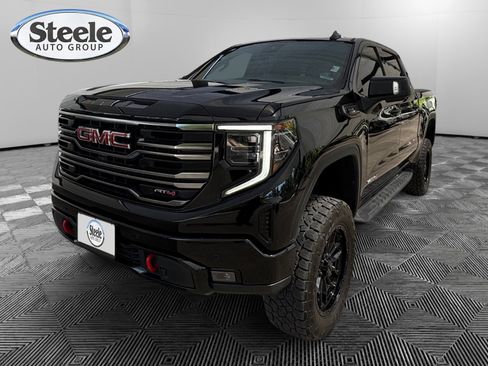 Used 2025 GMC Sierra 1500 AT4 w/ AT4 Premium Package AWD/4WD image 1