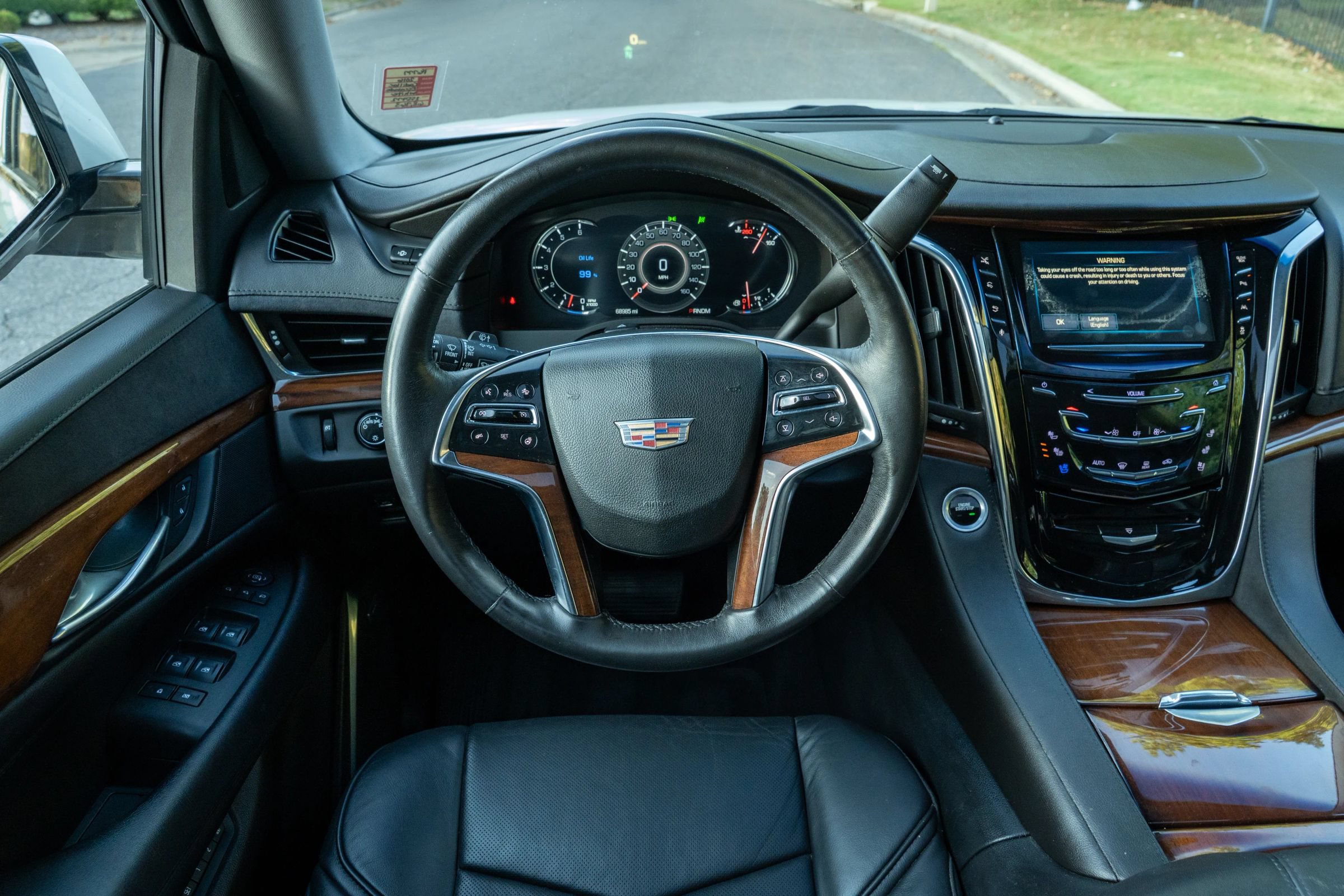 Used 2016 Cadillac Escalade Premium RWD image 21