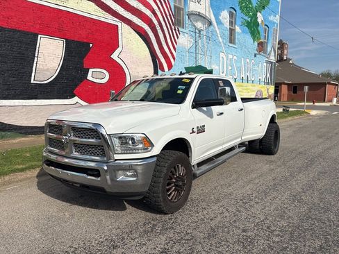 Used 2015 RAM 3500 Laramie image 2